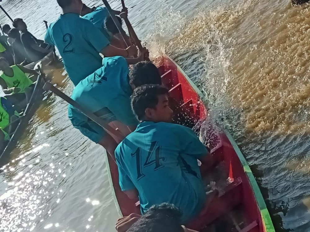 Lomba Pacu Perahu Di Payo Tengkulok Desa Tanjong Aur Sebrang Tebo