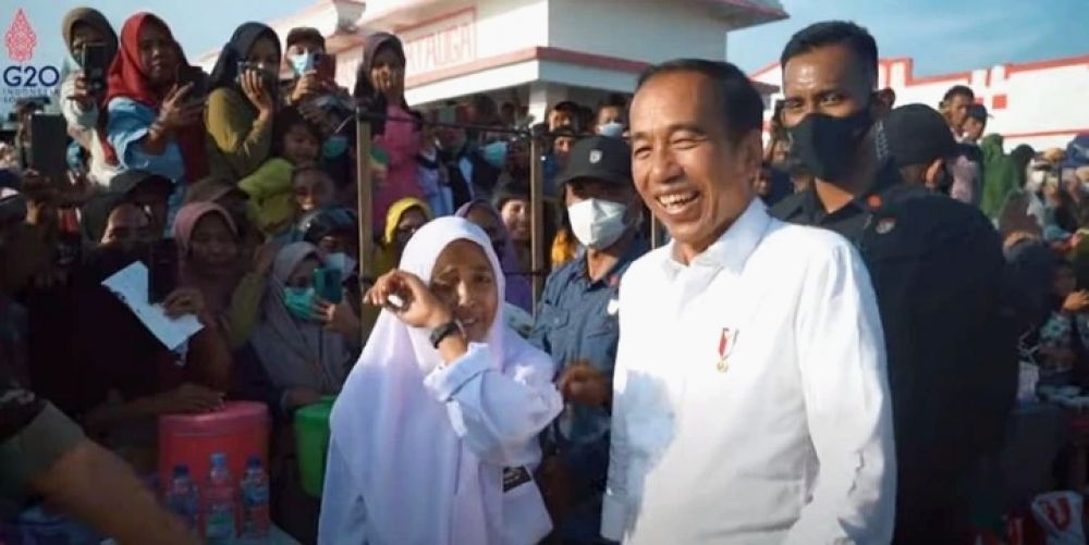 Momen Anak SMA Nangis Didepan Jokowi, Gegara Hp Nya Rusak