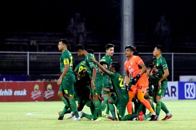 Kalah 2-1 Dari Bhayangkara FC, Persebaya Duduki Peringkat Ke-4