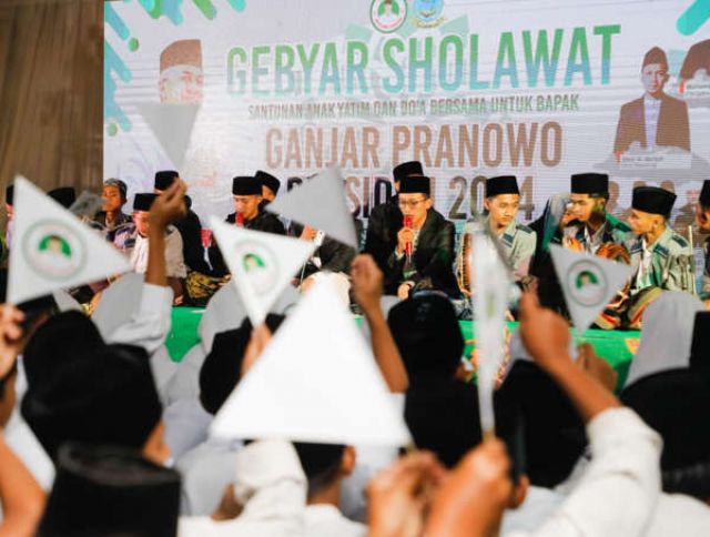 Kyai Bersama Ribuan Santri Di Garut, Do'akan Ganjar Pranowo Presiden