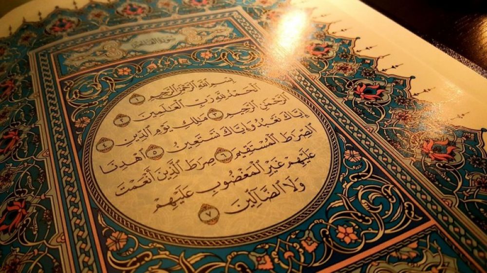 Surat Alfatihah Berada Di Awal Al Qur'an, Kenapa?