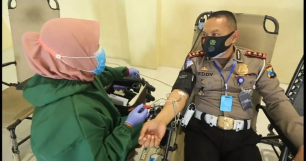 Satlantas Polrestabes Surabaya gelar donor darah,di HUT Lantas ke 65th