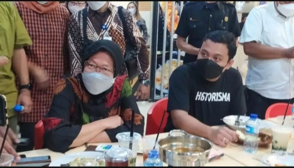 Isu Reshuffle Berhembus Kencang, Risma : "Aku Gak Tau Soal Itu"