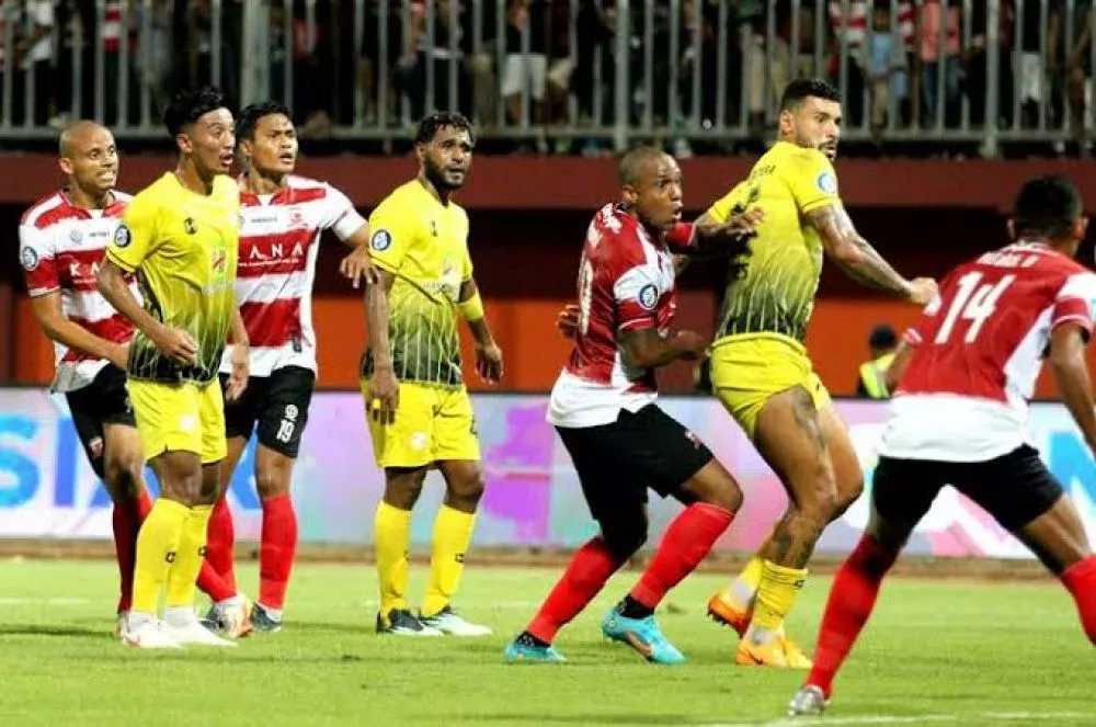 Madura United Menang Besar 8-0, Begini Tanggapan Persib Bandung