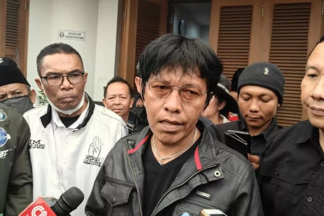 Adian PDIP : "Jangan Jadi Guru Tak Menjanjikan. Jadi Staf SPPG MBG Aja Lebih Cepat Jadi PPPK"