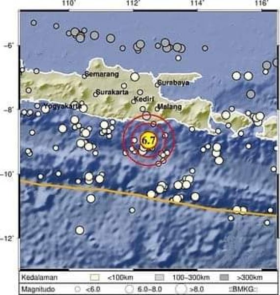 Pusat Titik Gempa 6.7 SR Kab.Malang, Satu Orang Dilaporkan Meninggal