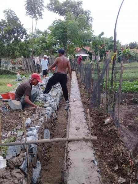 DD Kiara Payung,Sisa Dana Bantuan Covid-19 Dipergunakan Bangun SPAL