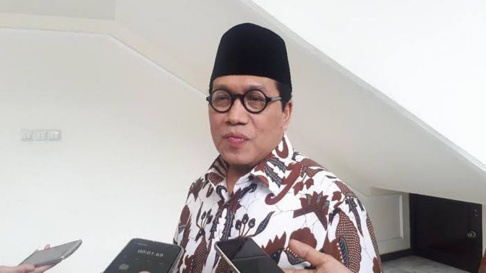 KH Drs Imam Addaruqutni MA,Didapuk Jadi Ketua Dewan Pembina Partai UKM