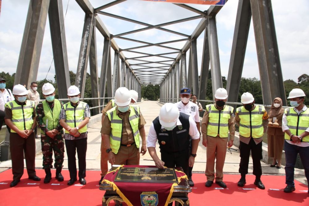 Gubernur Sumsel Didampingi Bupati Oku,Resmikan Berbagai Infrastruktur