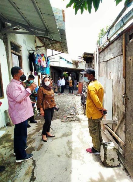 Anak Lumpuh Yang Tinggal Di Rutilahu, Didatangi F-Golkar DPRD Surabaya