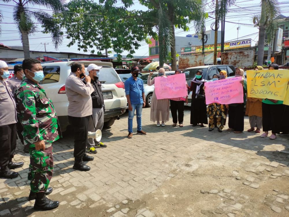 FA Ampuh Rencana Demo Tak Pernah Terjadi, Emak Emak Sepatan Meradang