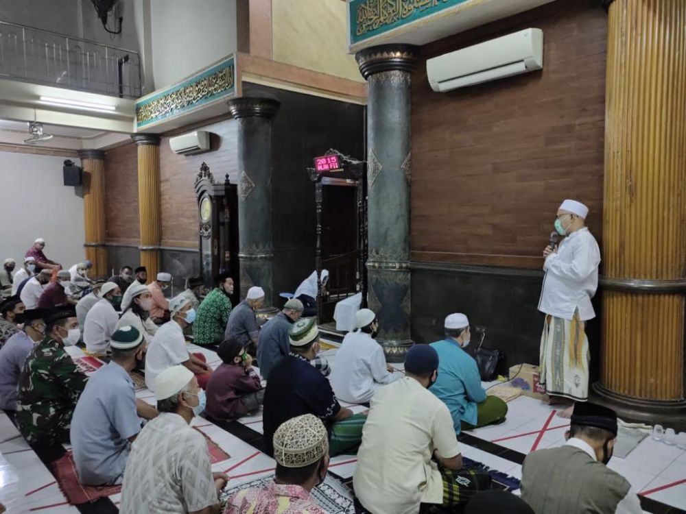 Kelilingi Masjid Untuk Tarawih, Camat Sawahan Istikomah Himbau Prokes 
