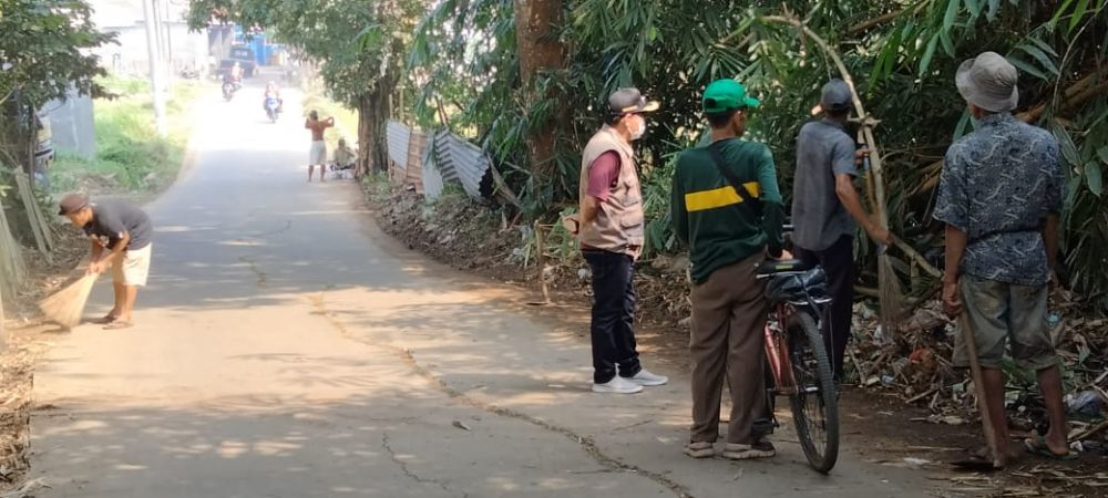 Warga Desa Klebet Tangerang, Sambut HUT RI Ke-76Th Dengan Kerja Bakti 