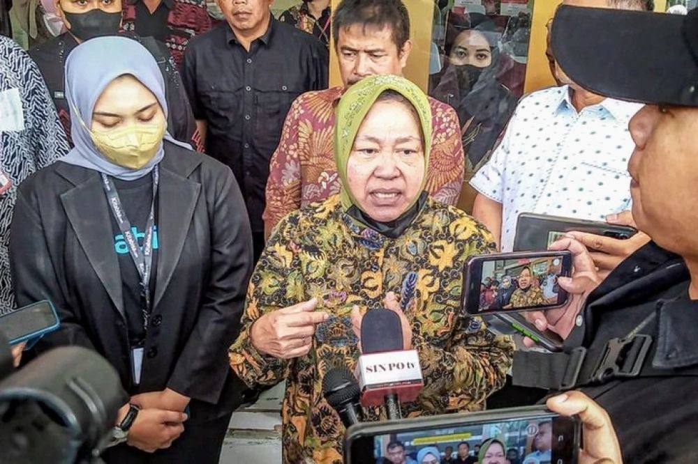 Isu Tasdi Eks Koruptor Jadi Stafsus Mensos, Risma : Yang Ngomong Sopo?