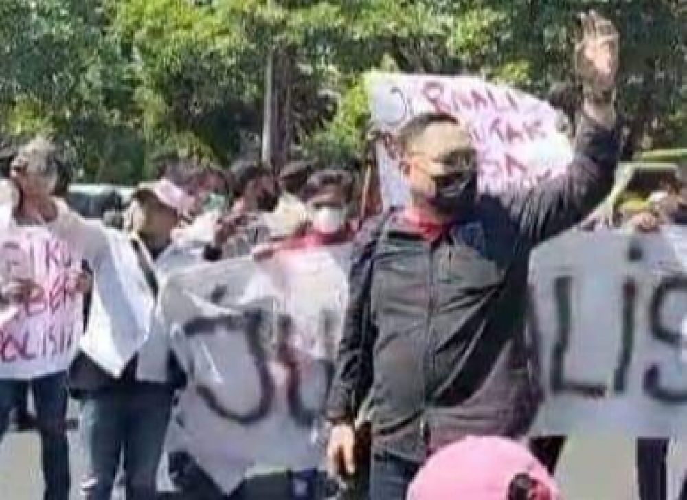 Viral Pemberitaan Pelepasan Tersangka Di Jatim, Kapolri Wajib Turun