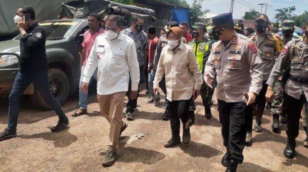 Datang Ke NTT, Risma Pastikan Pemulihan Ekonomi Pasca Bencana