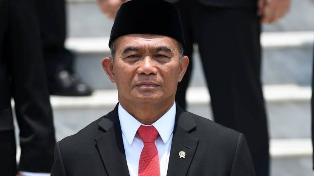 Jokowi Tunjuk Muhadjir Jadi Mensos Ad Interim, Bu Risma Kemana?