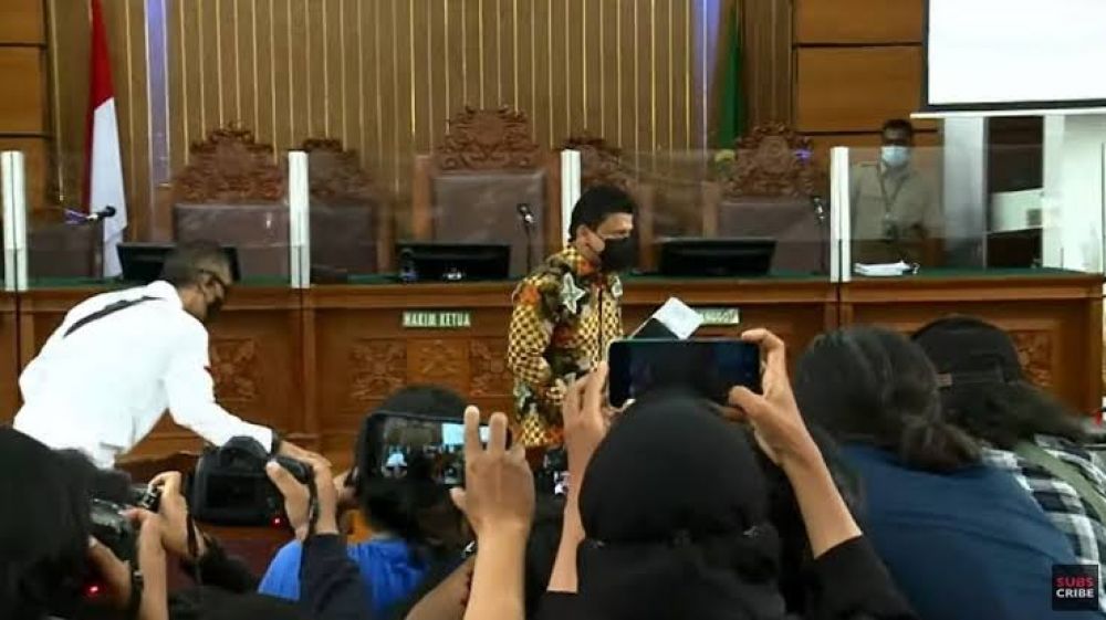 Polemik CCTV, Richard Dan Romer Akui Sambo Gunakan Sarung Tangan