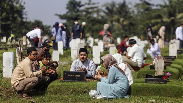 Penjelasan Rasullullah Terkait Ziarah Ke Makam Saat Bulan Ramadan