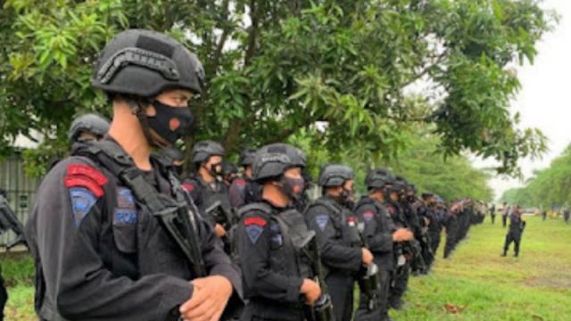 Ratusan Personil TNI-POLRI, Kawal Penyitaan Aset Milik Anak Soeharto
