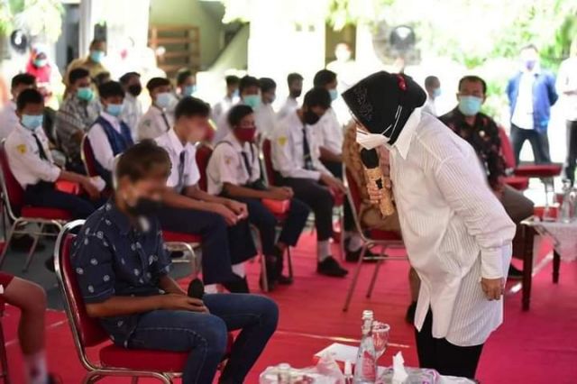 Risma Sesalkan Masih Pelajar Ikutan Demo