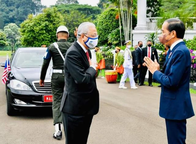 Bertemu Dengan PM Malaysia, Jokowi Bahas Beberapa Isu Ini..