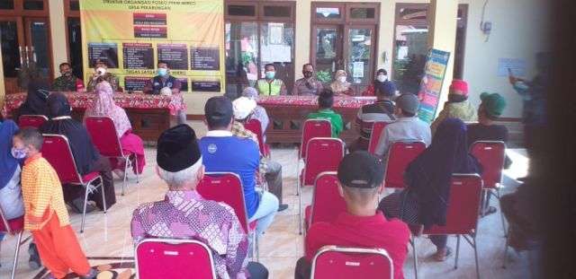 Bhabinkamtibmas Sukodono Berikan Edukasi Prokes Di Bulan Ramadhan