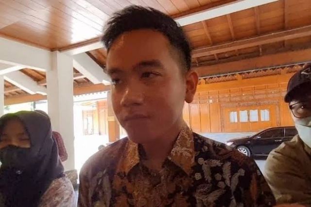 Geram Diserang Dengan Isu Keturunan PKI, Balasan Gibran Bikin Ngilu